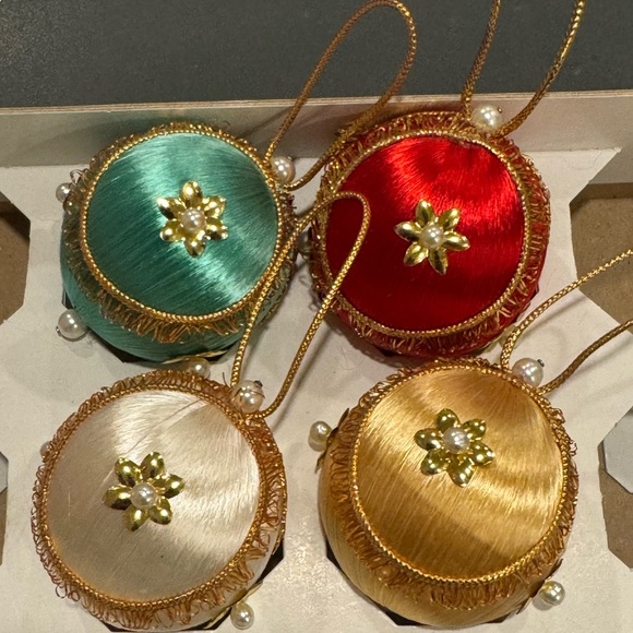 Vintage Christmas ornaments bundle - Picture 4 of 7